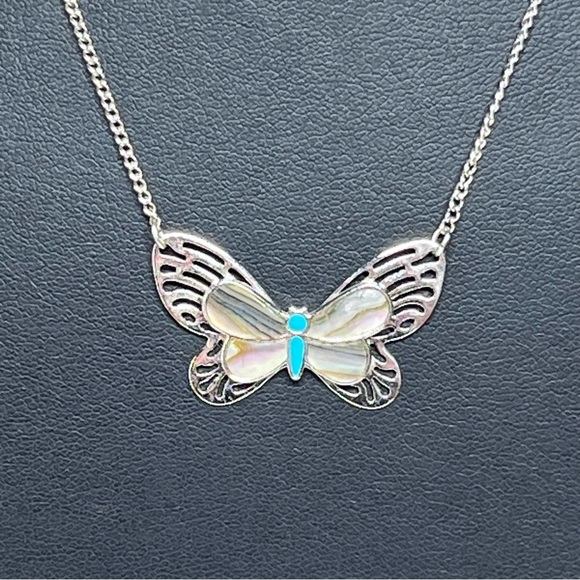 Artistry VTG Abalone Shell Butterfly Figural Curb Chain Pendant Necklace 15" - Picture 8 of 8